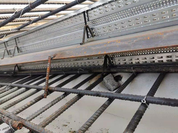 <a href=http://www.rubberzp.com/ target=